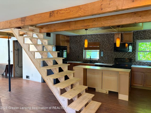 950 Westlawn Avenue, East Lansing, MI 48823