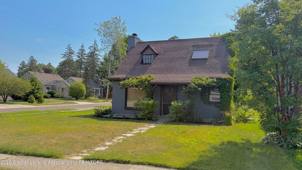 950 Westlawn Avenue, East Lansing, MI 48823