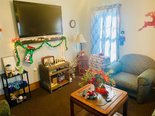 12 Sears St, New Bedford, MA 02740