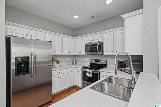 909 NARROWS POINT DRIVE, Birmingham, AL 35242