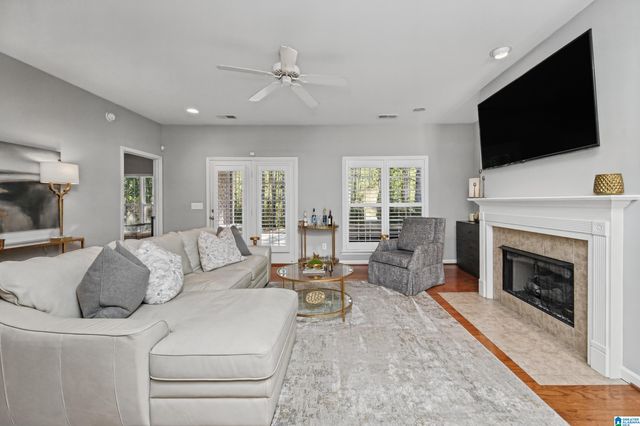909 NARROWS POINT DRIVE, Birmingham, AL 35242