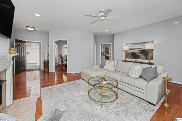 909 NARROWS POINT DRIVE, Birmingham, AL 35242