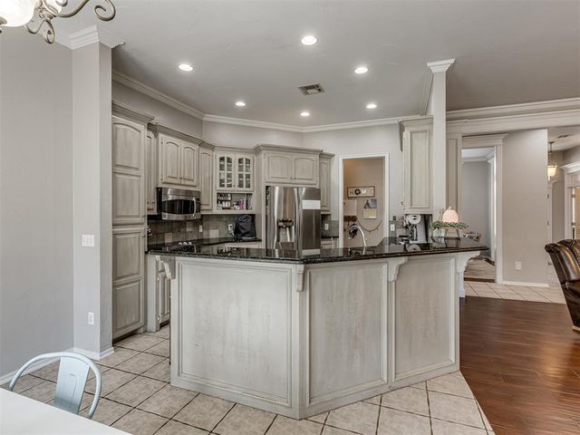 456 Murray Drive, Choctaw, OK 73020