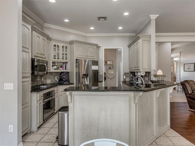 456 Murray Drive, Choctaw, OK 73020