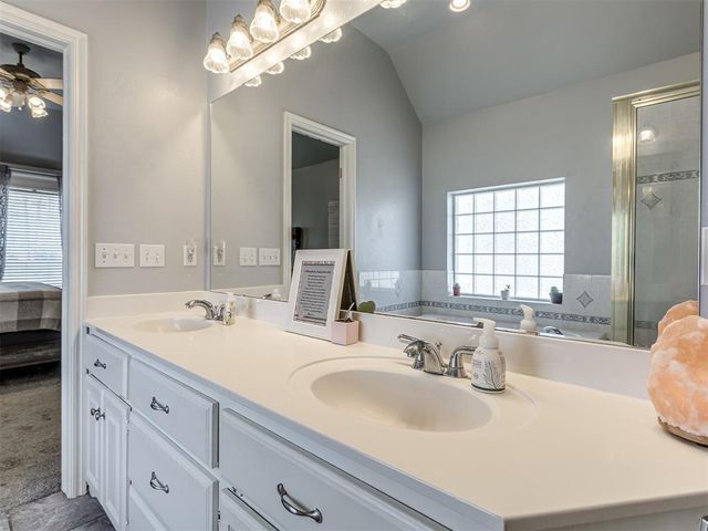 456 Murray Drive, Choctaw, OK 73020