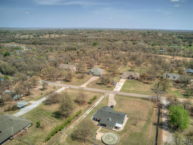 456 Murray Drive, Choctaw, OK 73020