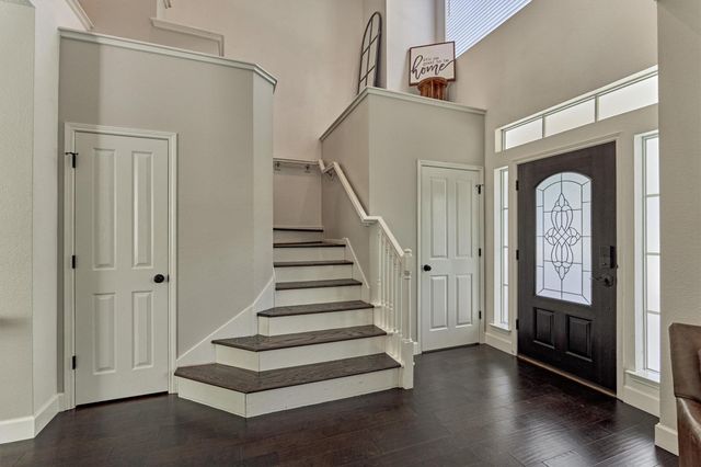 23 Wintergrass Place, The Woodlands, TX 77382