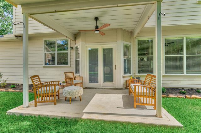 23 Wintergrass Place, The Woodlands, TX 77382
