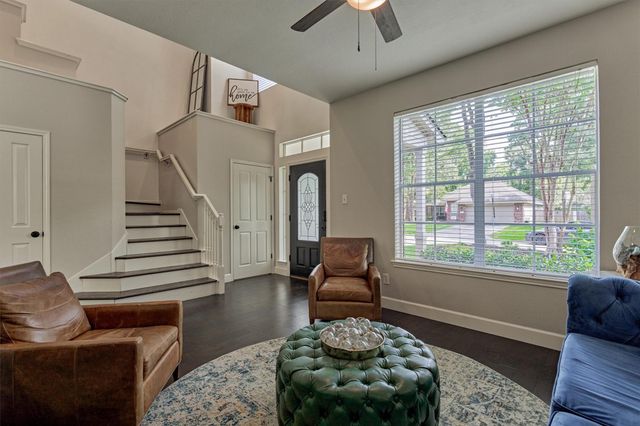 23 Wintergrass Place, The Woodlands, TX 77382