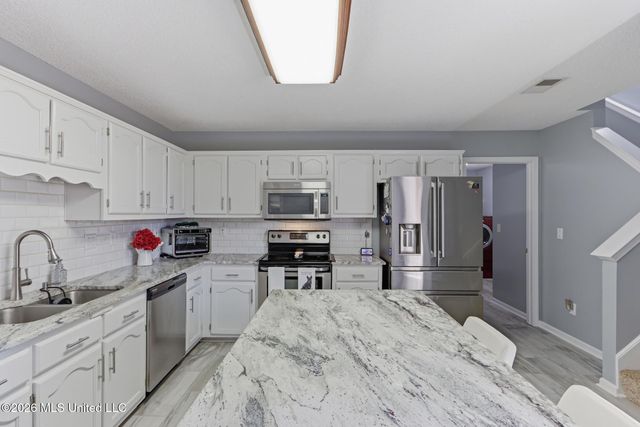 6289 E Sandbourne, Olive Branch, MS 38654