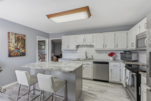 6289 E Sandbourne, Olive Branch, MS 38654