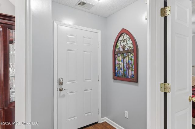 6289 E Sandbourne, Olive Branch, MS 38654