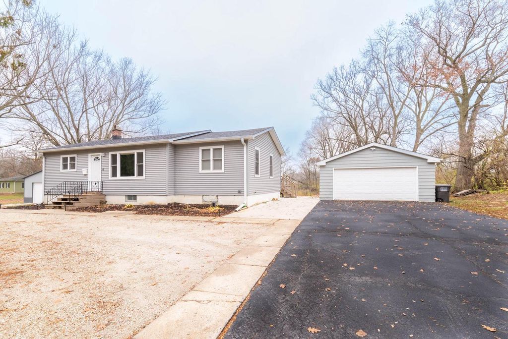 29610 Wilmot ROAD, Trevor, WI 53179