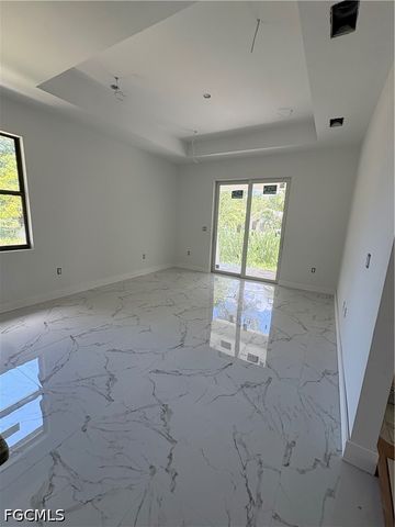 3927 Pearl ST, Fort Myers, FL 33916
