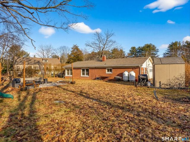 4 Amber Circle, Ledyard, CT 06335