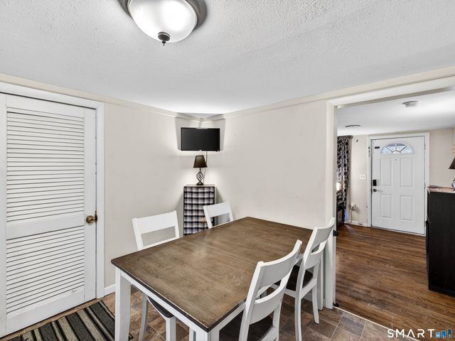 4 Amber Circle, Ledyard, CT 06335