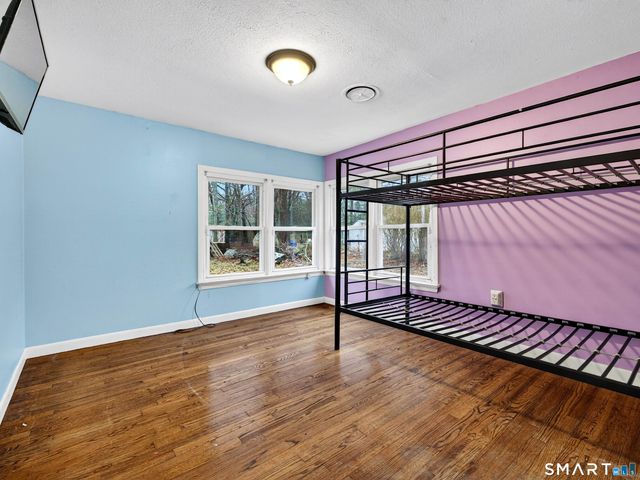 4 Amber Circle, Ledyard, CT 06335