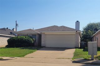 2710 Bishop Allen Lane, Dallas, TX 75237