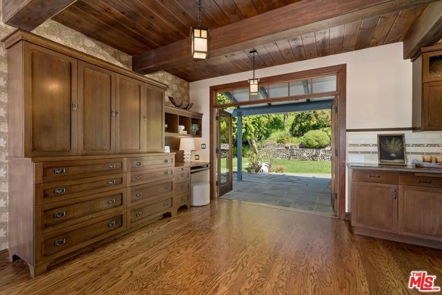 16485 El Hito Place, Pacific Palisades (los Angeles), CA 90272