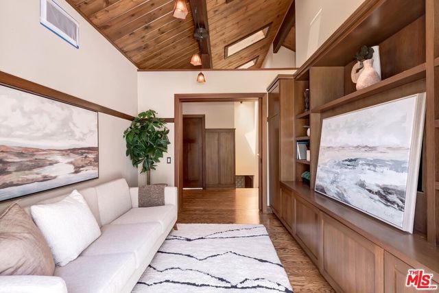 16485 El Hito Place, Pacific Palisades (los Angeles), CA 90272