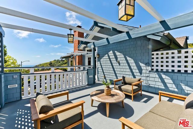 16485 El Hito Place, Pacific Palisades (los Angeles), CA 90272