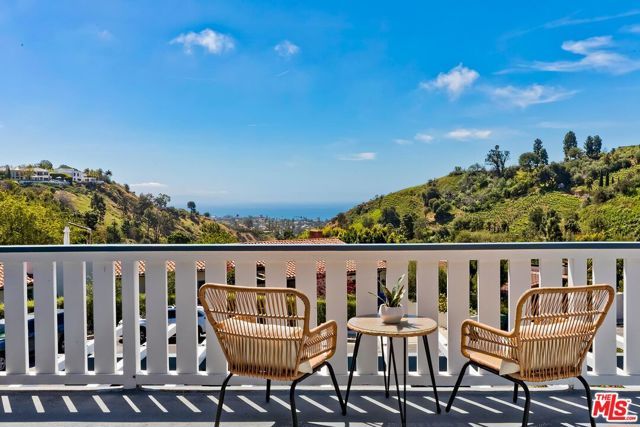 16485 El Hito Place, Pacific Palisades (los Angeles), CA 90272