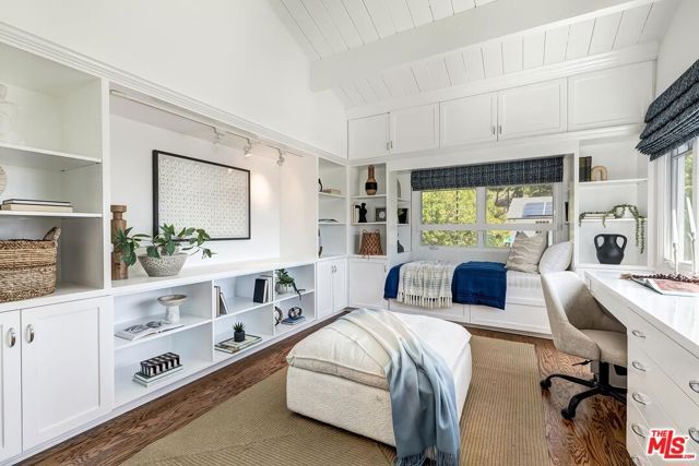 16485 El Hito Place, Pacific Palisades (los Angeles), CA 90272