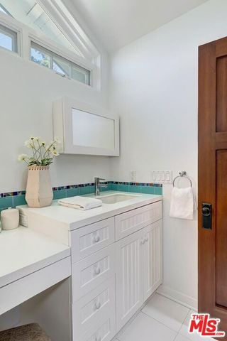 16485 El Hito Place, Pacific Palisades (los Angeles), CA 90272