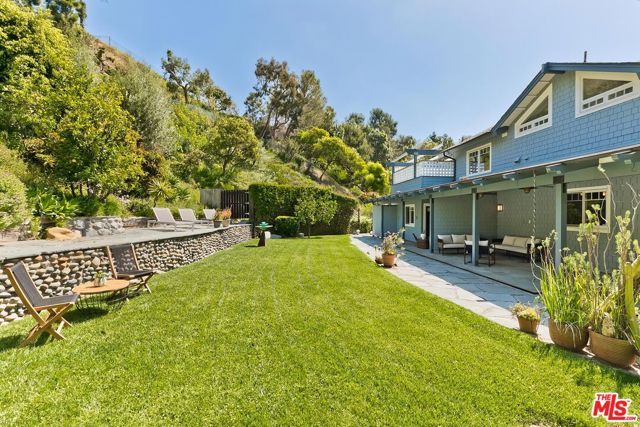 16485 El Hito Place, Pacific Palisades (los Angeles), CA 90272