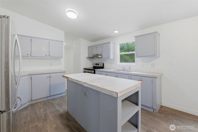 15511 Bay Ridge Drive NW, Poulsbo, WA 98370