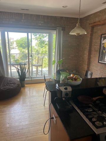 964 E 62nd Street 3C, Chicago, IL 60637