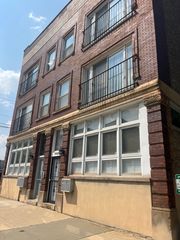 964 E 62nd Street 3C, Chicago, IL 60637