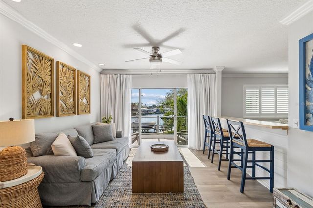 311 ISLAND WAY 203, Clearwater Beach, FL 33767