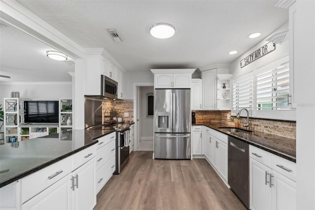 311 ISLAND WAY 203, Clearwater Beach, FL 33767