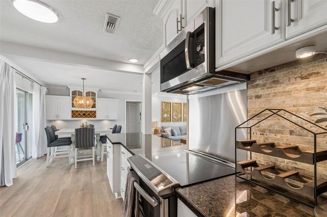 311 ISLAND WAY 203, Clearwater Beach, FL 33767