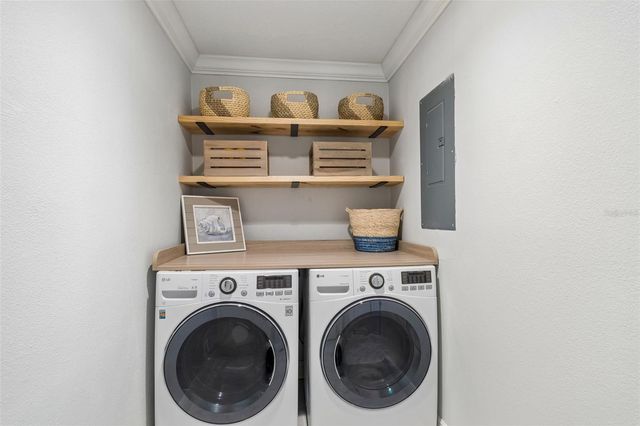 311 ISLAND WAY 203, Clearwater Beach, FL 33767