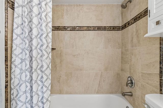 311 ISLAND WAY 203, Clearwater Beach, FL 33767