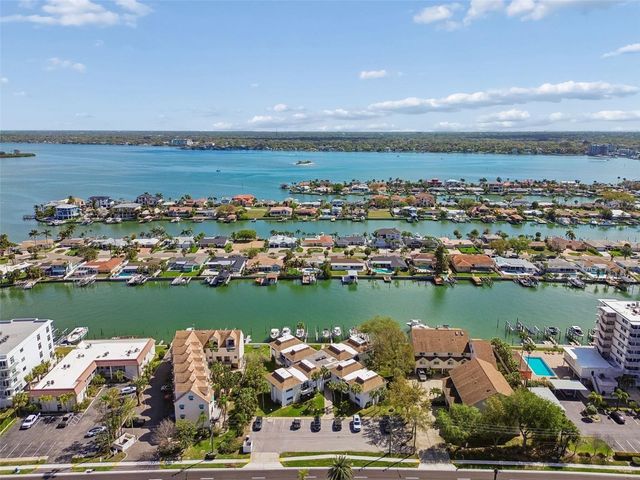 311 ISLAND WAY 203, Clearwater Beach, FL 33767