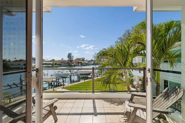 311 ISLAND WAY 203, Clearwater Beach, FL 33767