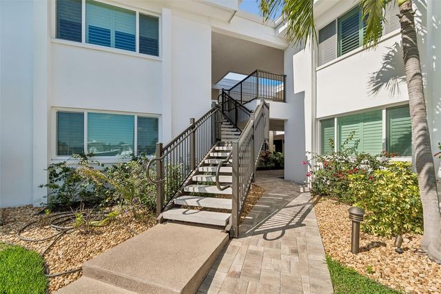 311 ISLAND WAY 203, Clearwater Beach, FL 33767