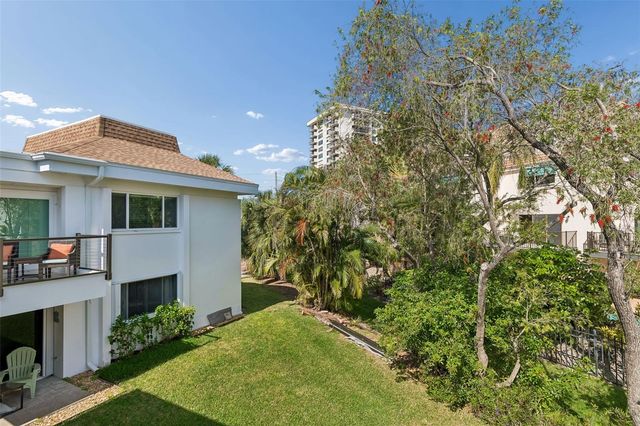 311 ISLAND WAY 203, Clearwater Beach, FL 33767