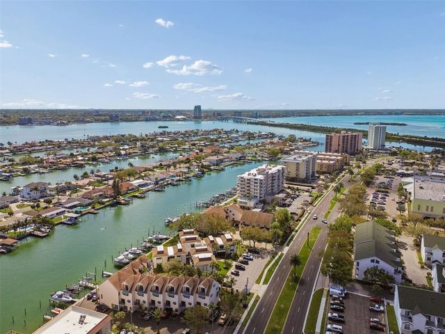 311 ISLAND WAY 203, Clearwater Beach, FL 33767