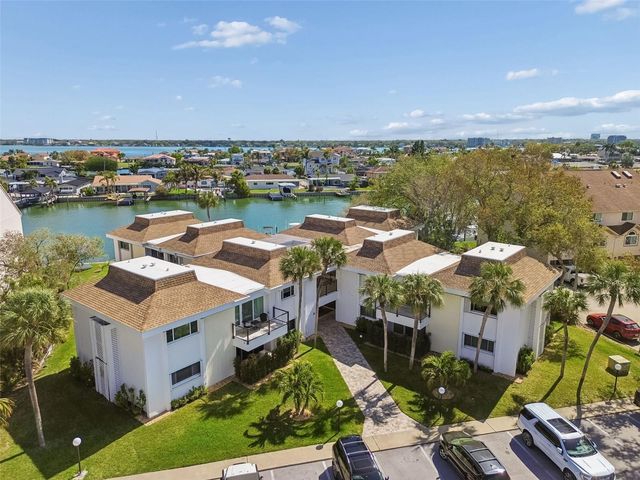 311 ISLAND WAY 203, Clearwater Beach, FL 33767