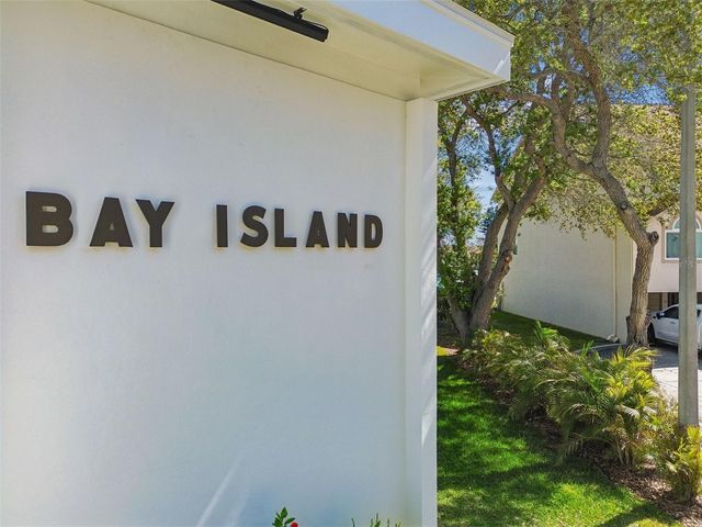 311 ISLAND WAY 203, Clearwater Beach, FL 33767