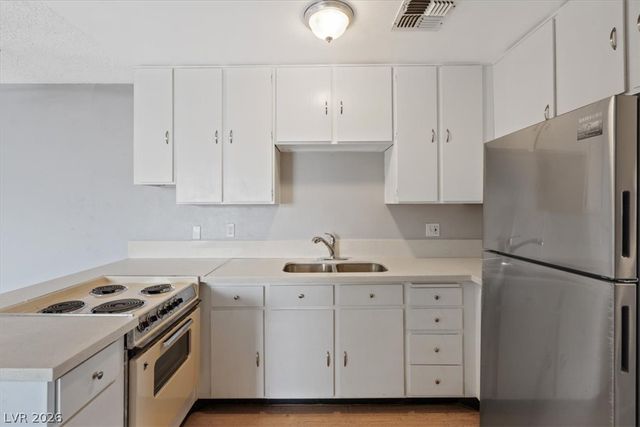 1417 Elizabeth Avenue 4, Las Vegas, NV 89119