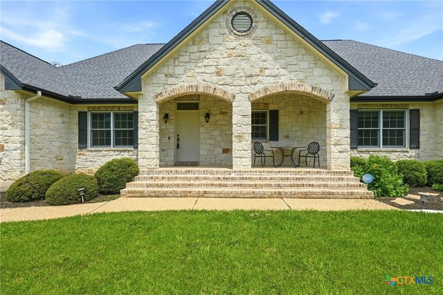 2000 Fountainwood Drive, Georgetown, TX 78633