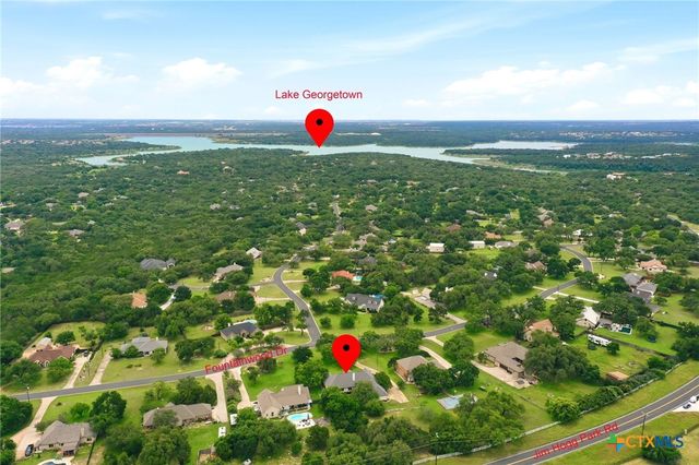2000 Fountainwood Drive, Georgetown, TX 78633