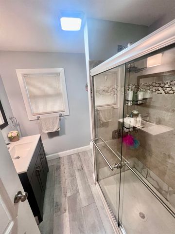 89 west Hollis Street, Nashua, NH 03060