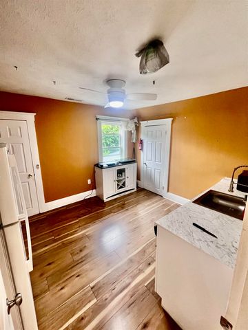 89 west Hollis Street, Nashua, NH 03060
