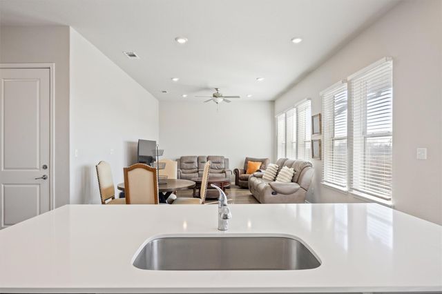 1020 Vista View DR 1202, Georgetown, TX 78626